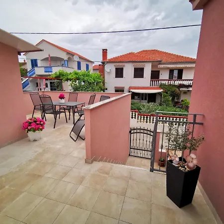 Apartman Anchor Apartment *