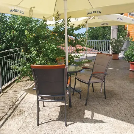 Anchor Apartment Pakoštane